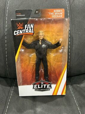 Bobby “the brain” Heenan WWE fan central elite MOC! RARE!!!!!